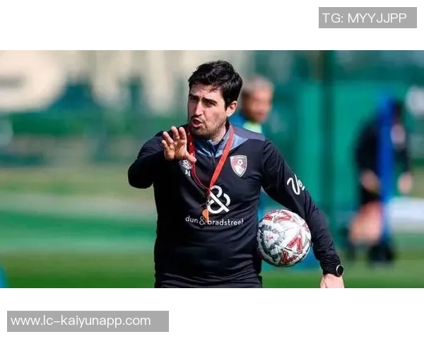 伯恩茅斯与19岁前锋拉扬达成3000万镑转会协议